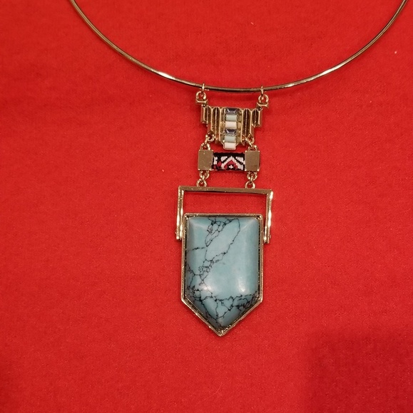Fashion Statement Necklace With Tourquoise Stone - Picture 2 of 2